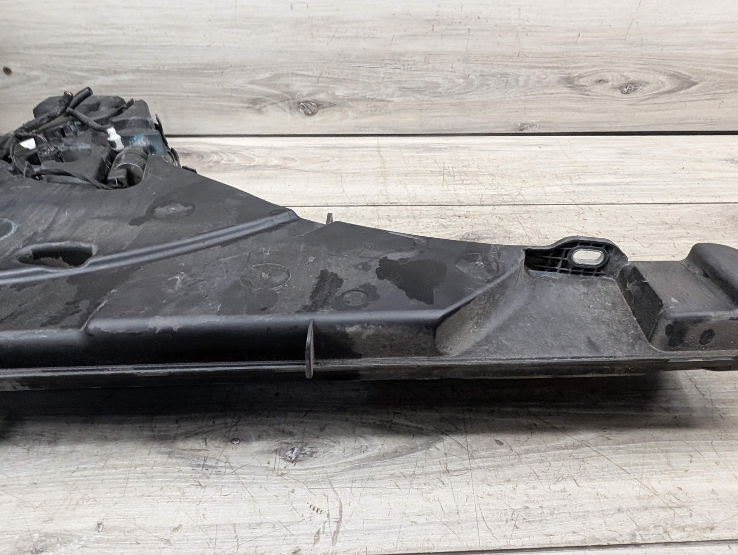OEM BMW F95 F96 G05 G06 G07 X5 X6 X7 Windshield Washer Bottle Reservoir Tank