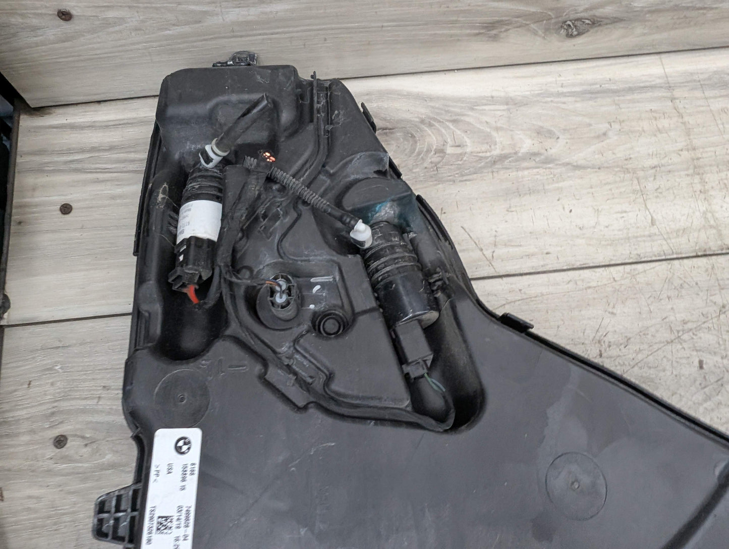OEM BMW F95 F96 G05 G06 G07 X5 X6 X7 Windshield Washer Bottle Reservoir Tank