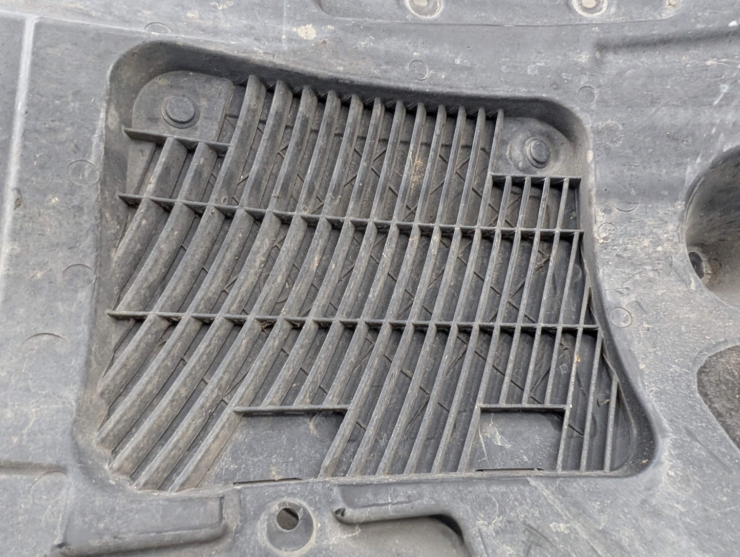 OEM BMW F95 G05 X5 X5M Left Driver Fender Liner Wheel Splash Shield Frontward