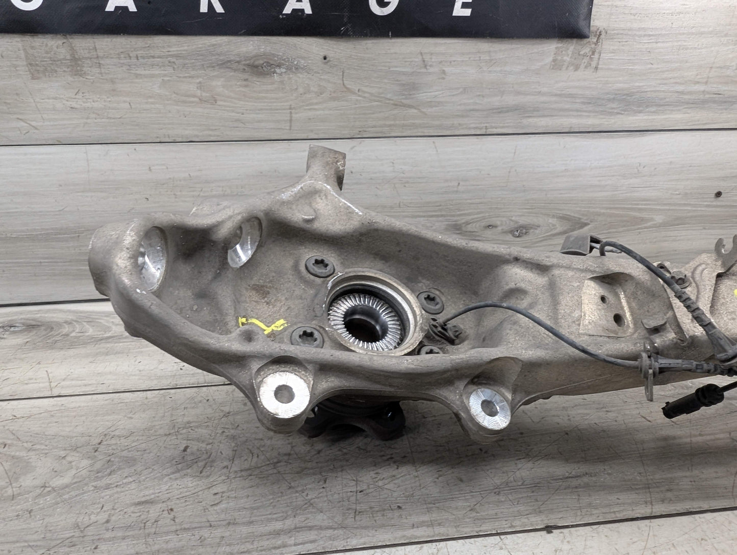 OEM BMW F95 G05 G06 G07 G09 X5 Front Right Passenger Hub Spindle Knuckle Bearing