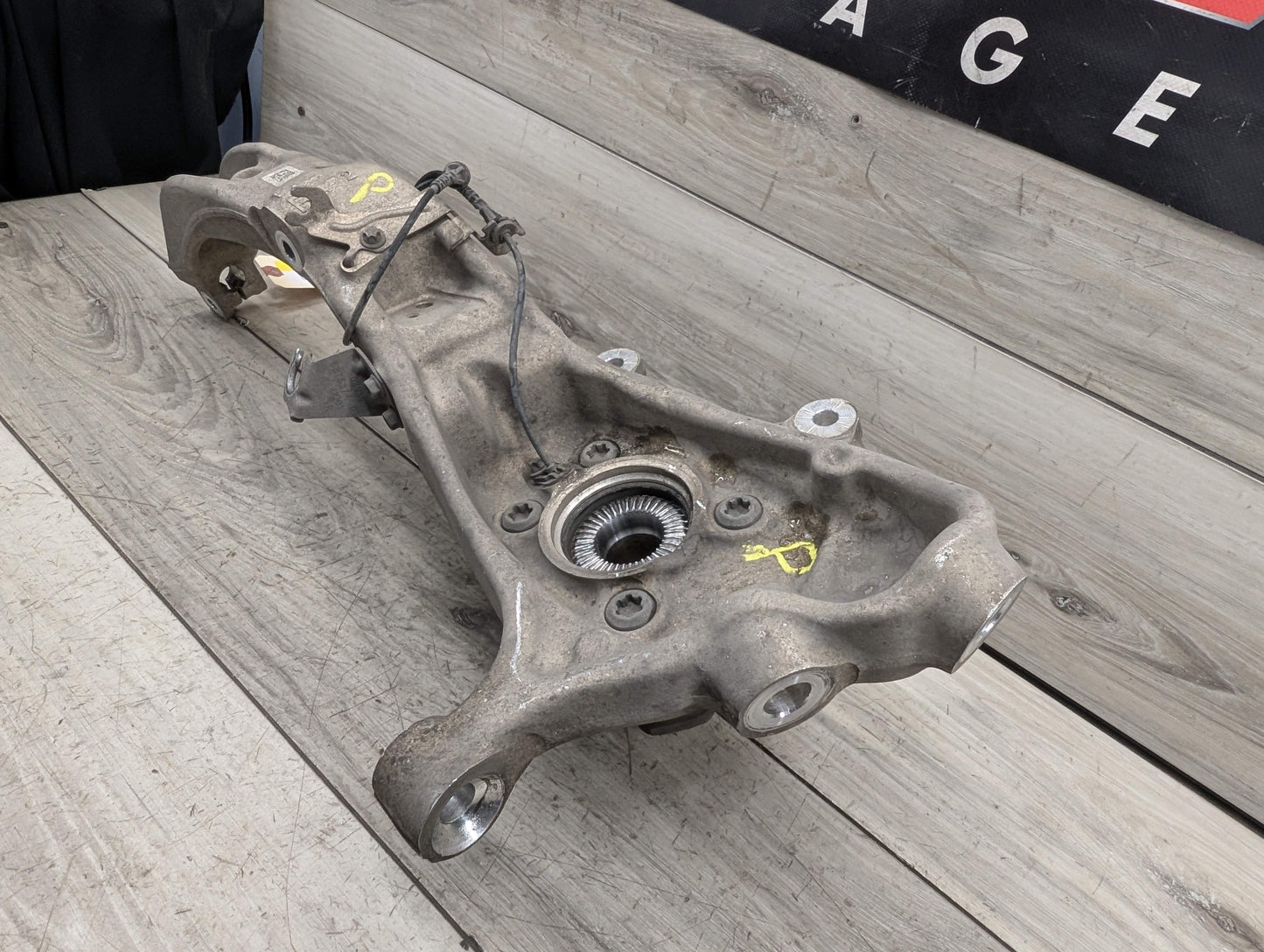 OEM BMW F95 G05 G06 G07 G09 X5 Front Right Passenger Hub Spindle Knuckle Bearing