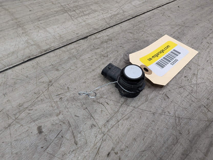 OEM BMW F15 F16 F85 F86 X5 X6 Front Rear Bumper Parking PDC Sensor White