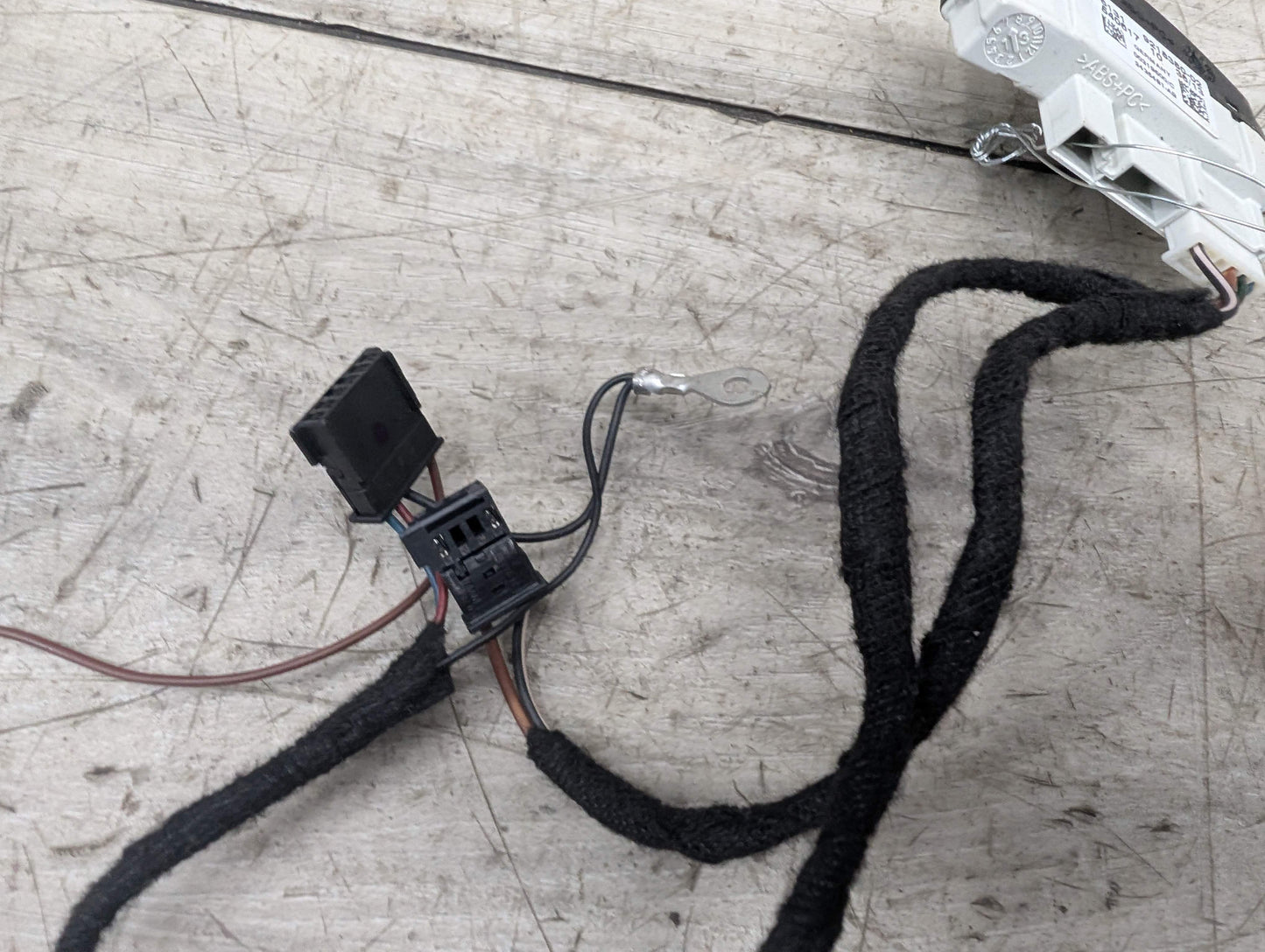11-17 OEM BMW F02 F10 F15 F22 F30 F32 F36 Steering Wheel Control Wiring Module
