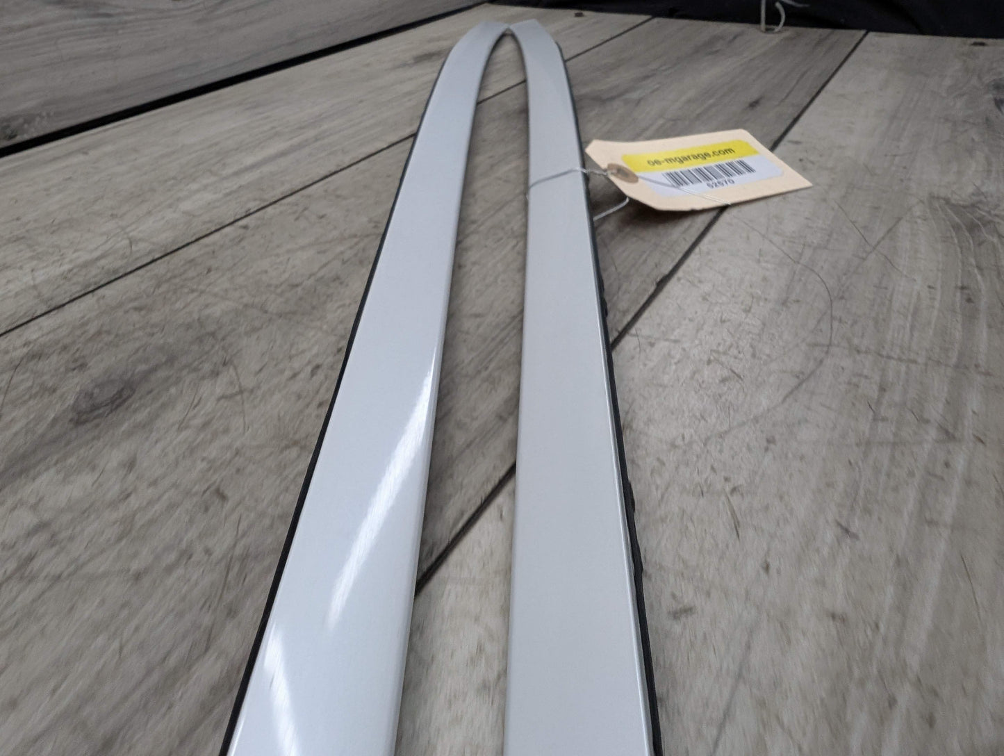 OEM BMW F15 F85 X5 X5M Front Left Right Windshield Side Drip Molding PAIR White