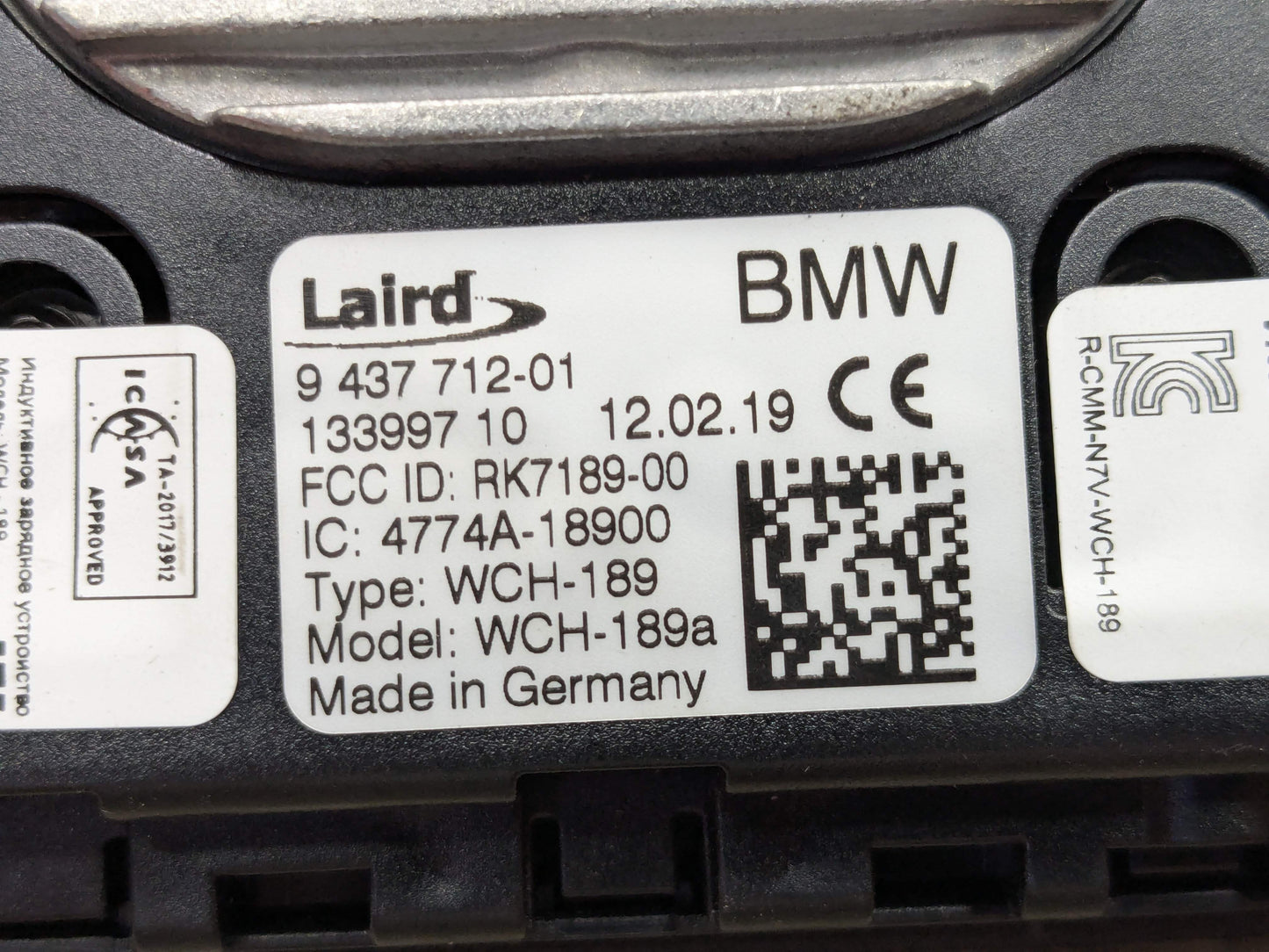 OEM BMW G05 G01 G20 G26 G80 M3 Center Console Storage Phone Car Wireless Charger