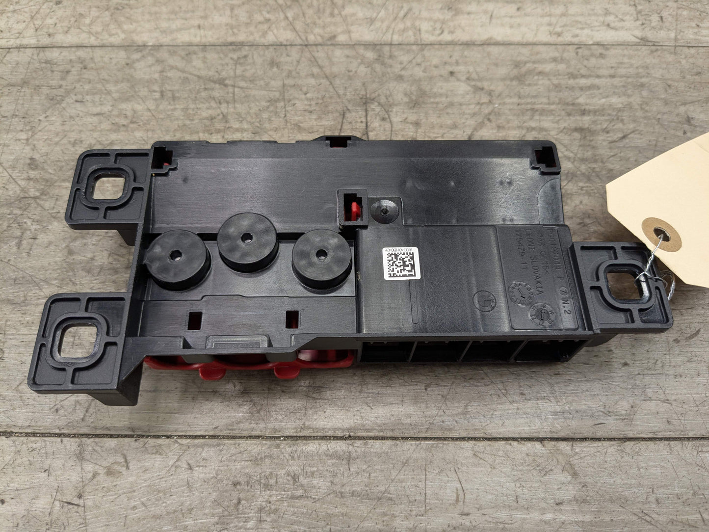 OEM BMW G05 G06 G07 X5 X7 Rear Battery Junction B+ Power Fuse box Distribution