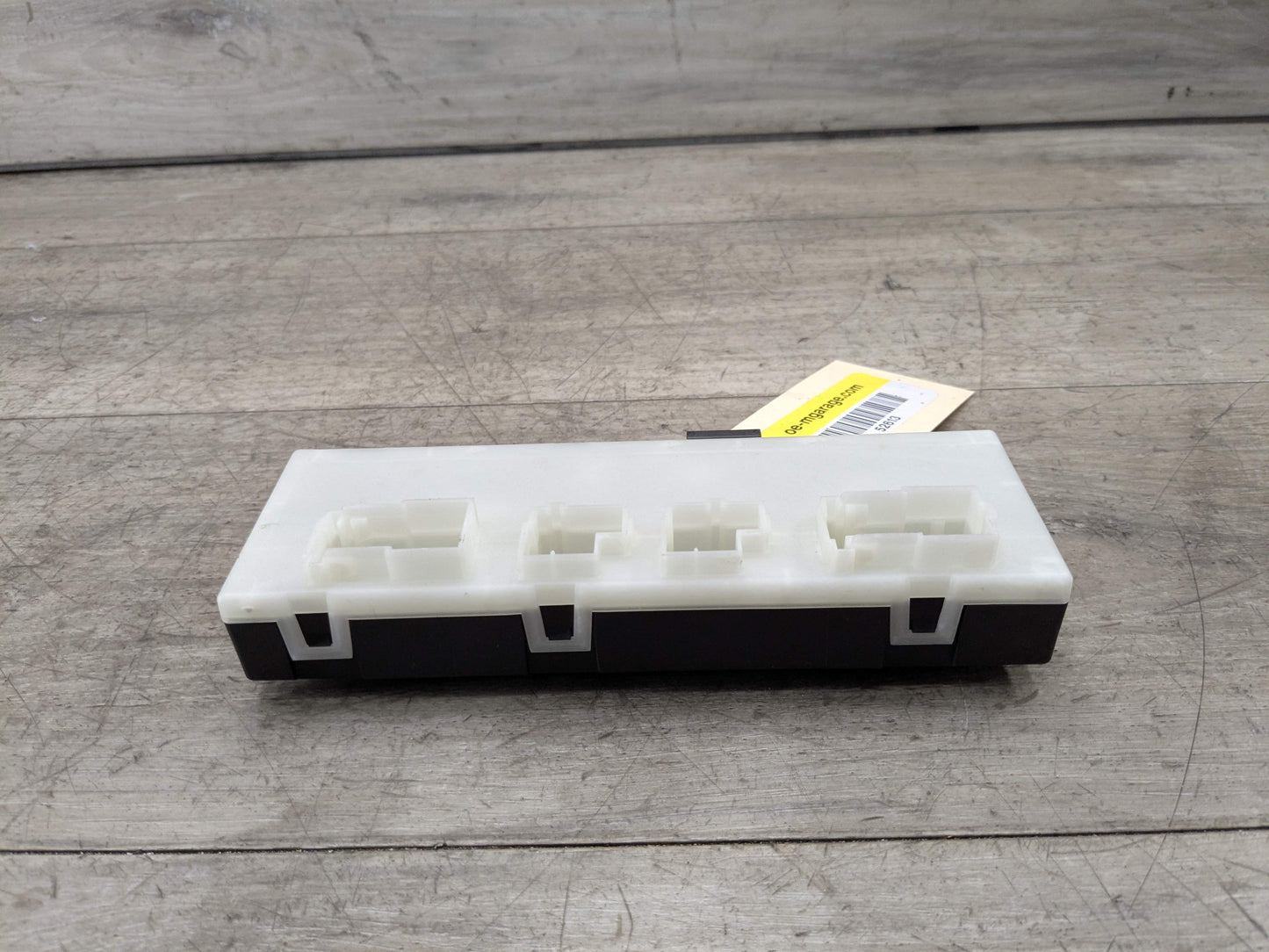 OEM BMW G05 G07 X5 X7 Trunk Tailgate Decklid Function Control Module