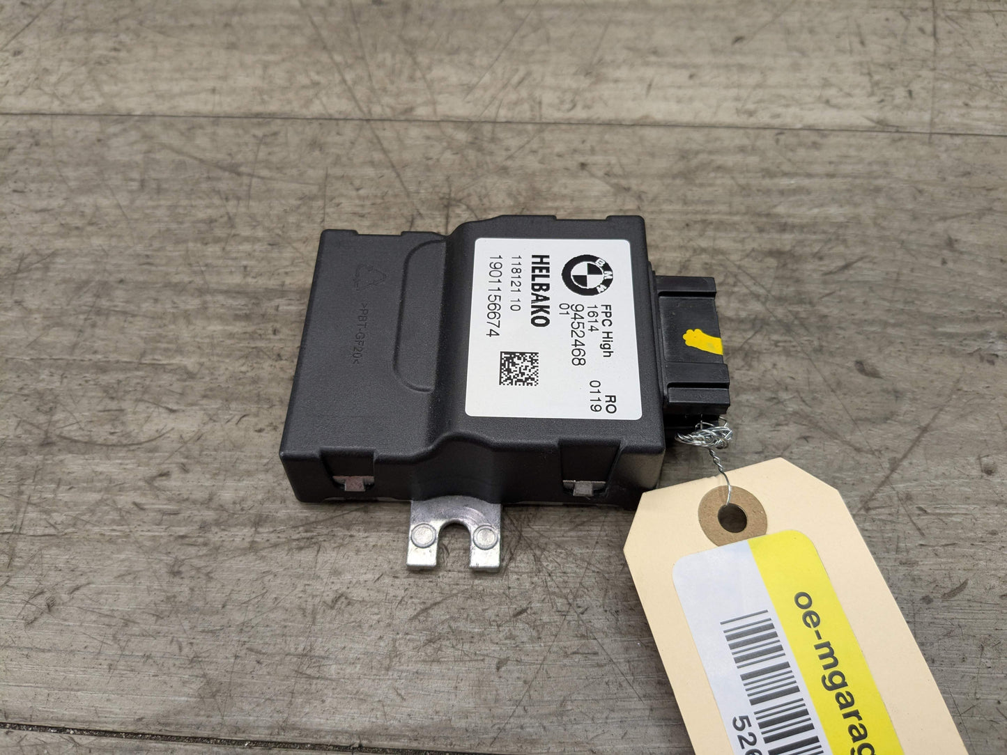17-24 OEM BMW G01 G05 G12 G20 G22 G42 G30 G80 G82 Fuel Pump Control Module Unit