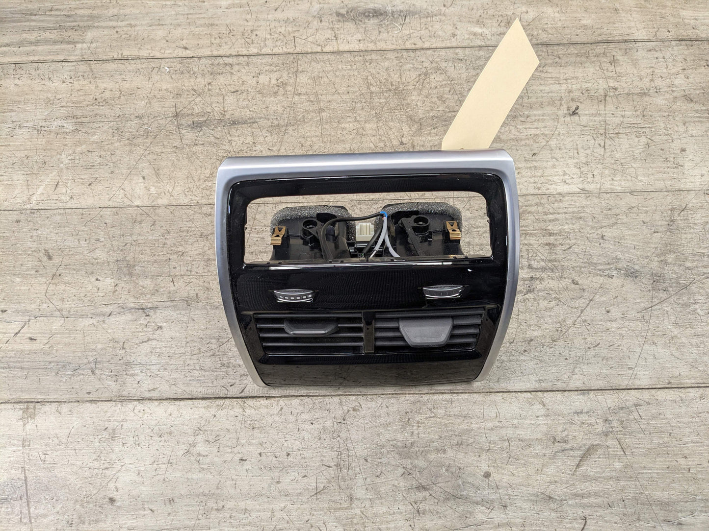 OEM BMW F95 F96 G05 G06 G07 G09 X5 X6 X7 REAR Center Console AC Air Vent Trim