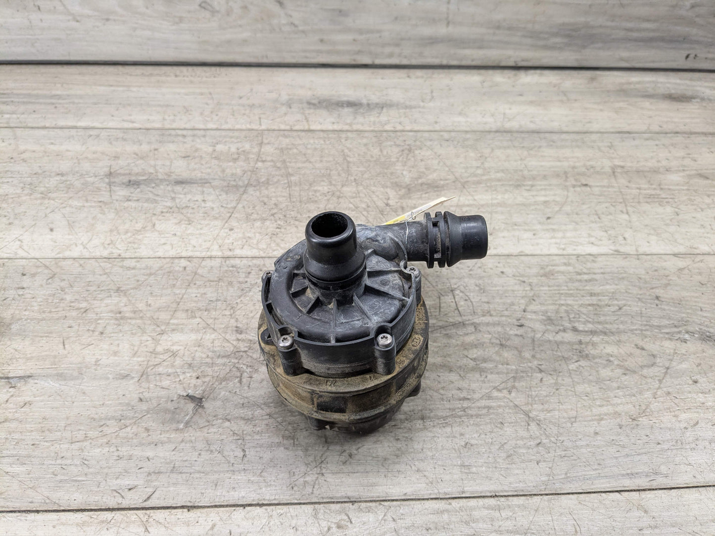 OEM BMW G01 G05 G20 G22 G26 Engine B46 B58 Auxiliary Electric Water Pump Cooling