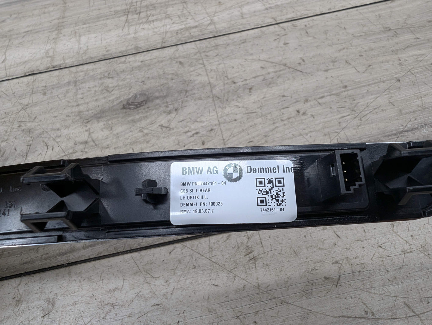 OEM BMW G05 G06 G07 X5 X7 Rear Left Driver Side Door Sill Entrance Scuff Plate