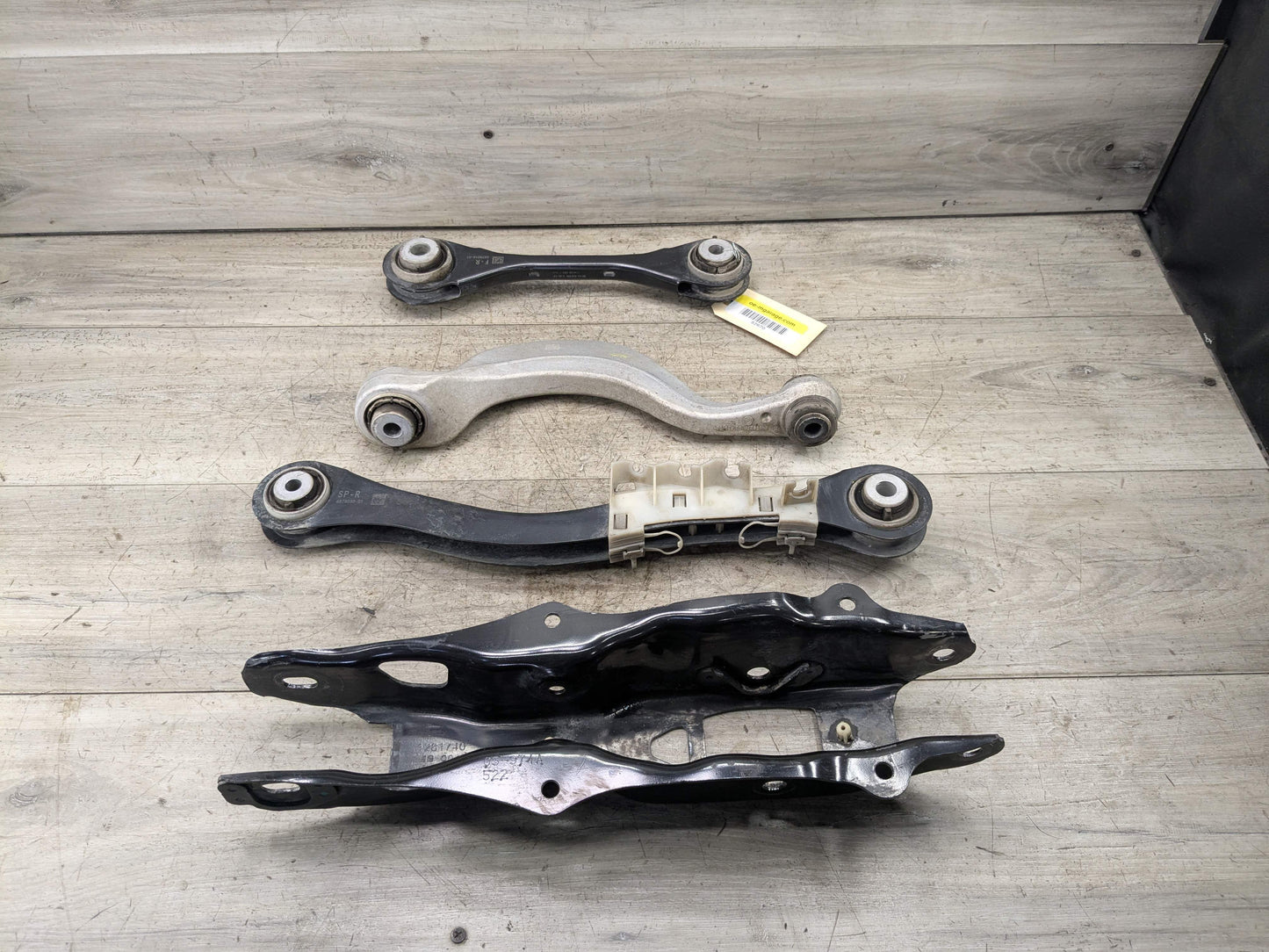 OEM BMW G05 G06 G07 X5 Rear Right Passenger Upper Lower Control Arm Wishbone SET