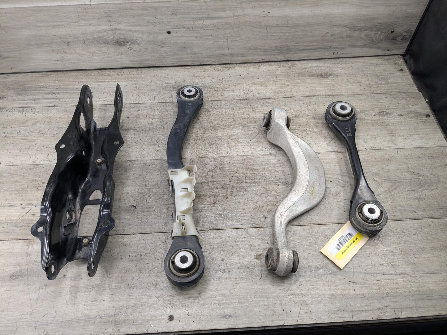 OEM BMW G05 G06 G07 X5 Rear Right Passenger Upper Lower Control Arm Wishbone SET