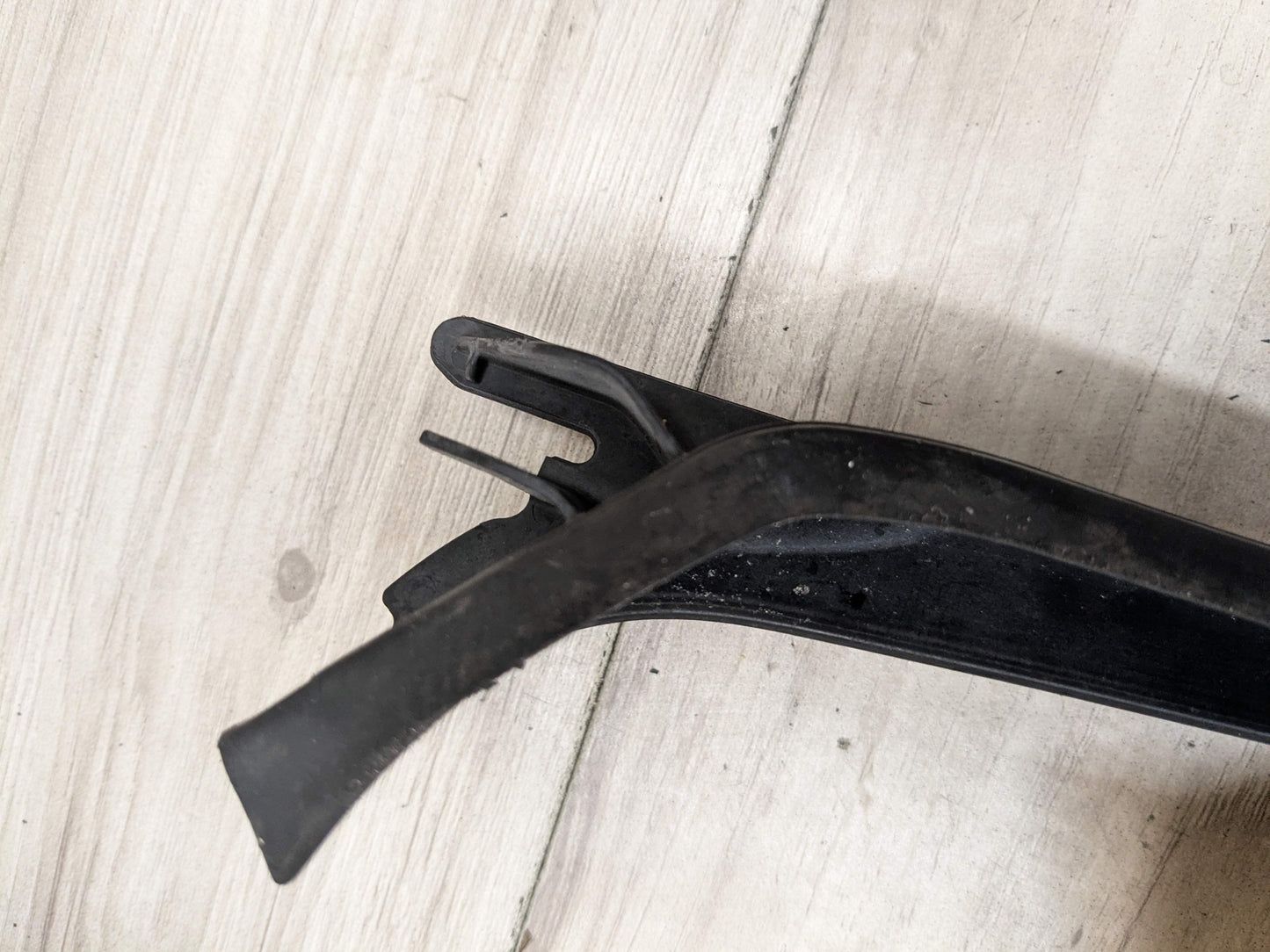 OEM BMW G01 F97 X3 X3M Front Left Right Side Windshield Pillar Drip Molding PAIR