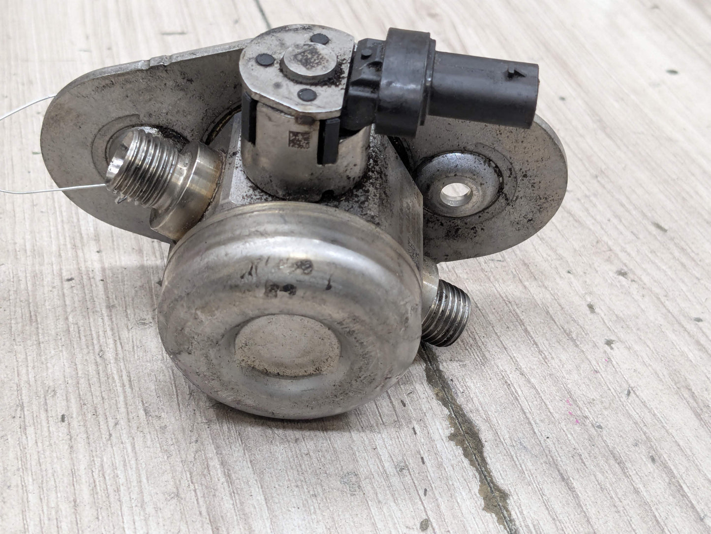 OEM BMW G01 G12 G30 F22 F30 F32 F36 Engine B46 B58 HPFP High Pressure Fuel Pump