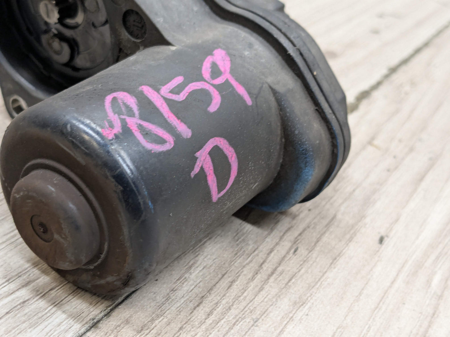 18-21 OEM BMW G01 G02 X3 X4 Rear Parking Brake Actuator Motor