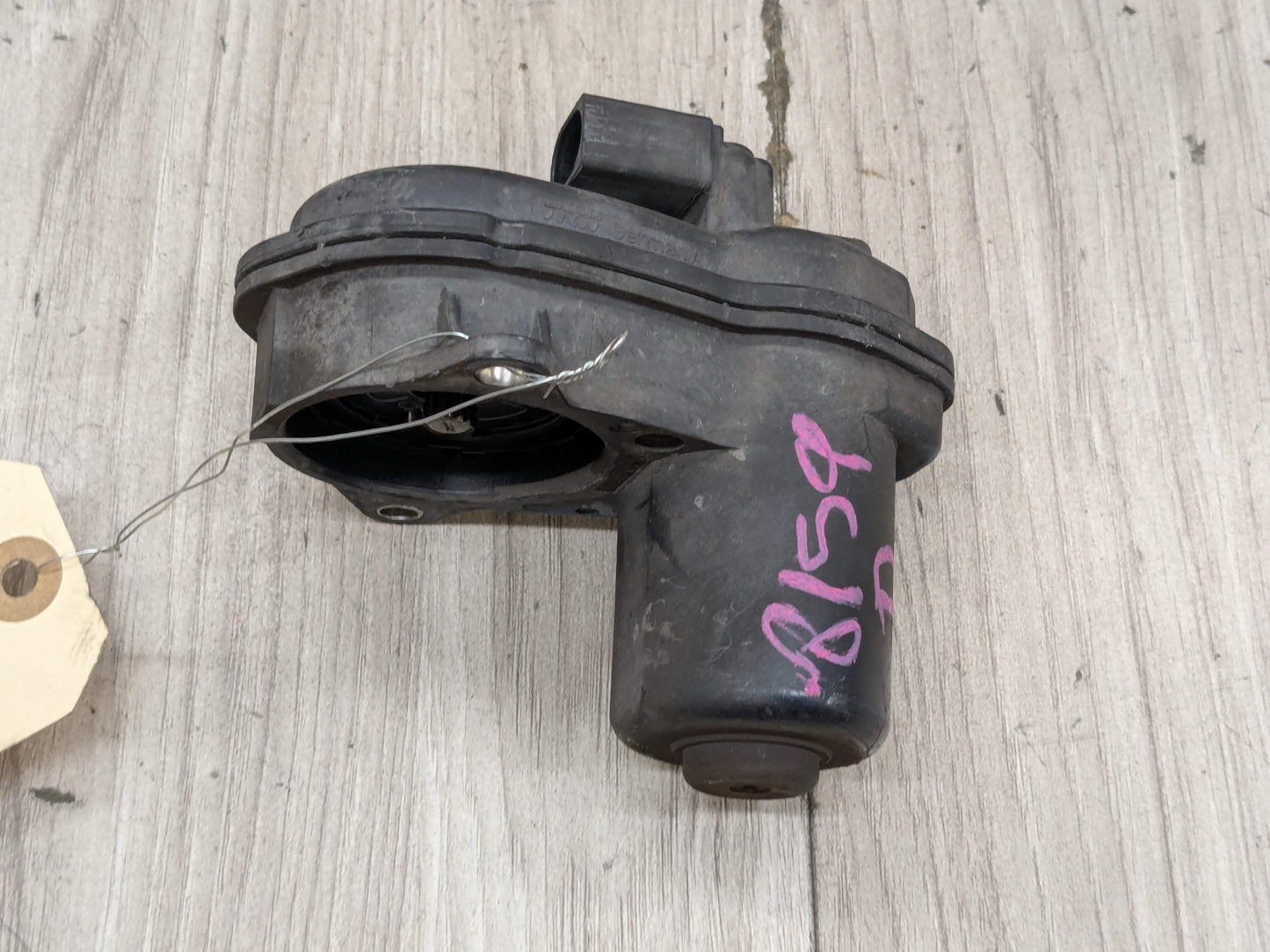 18-21 OEM BMW G01 G02 X3 X4 Rear Parking Brake Actuator Motor