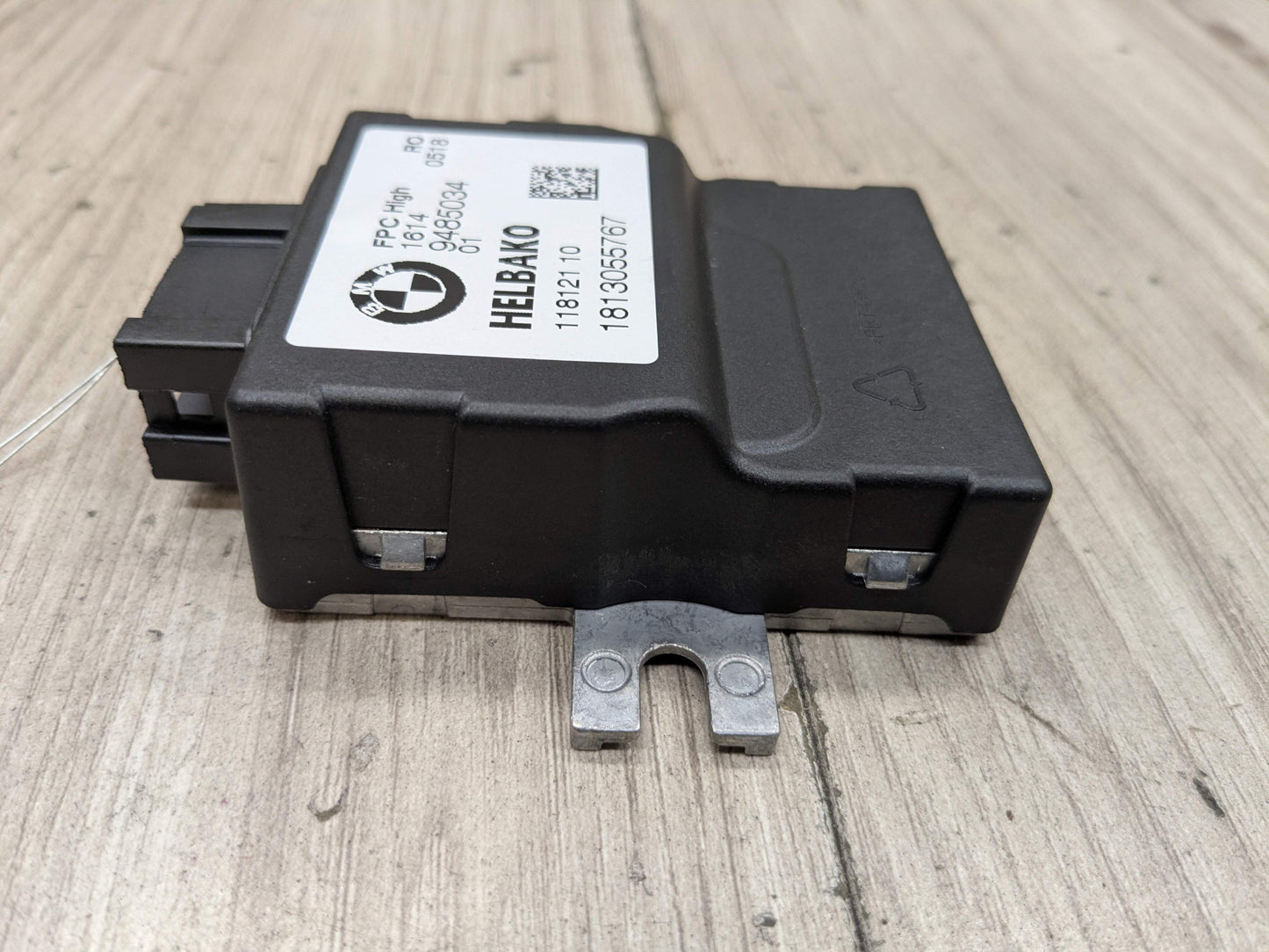 17-24 OEM BMW G20 G12 G80 F90 M5 X3 X4 X5 X6 X7 Fuel Pump Control Module Unit