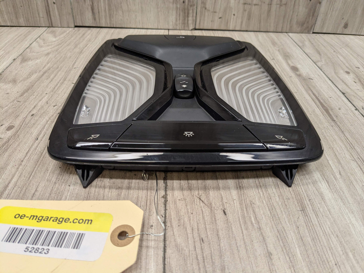 OEM BMW G01 G02 G05 G30 X3 X4 X5 Headliner Roof Console Dome Light SOS Switch