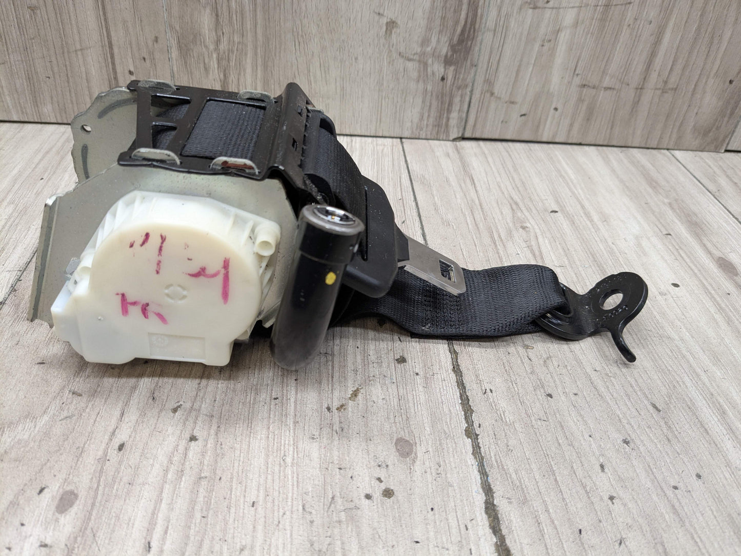 OEM BMW F97 G01 G02 X3 REAR Right Passenger Seat Belt Seatbelt Retractor Black