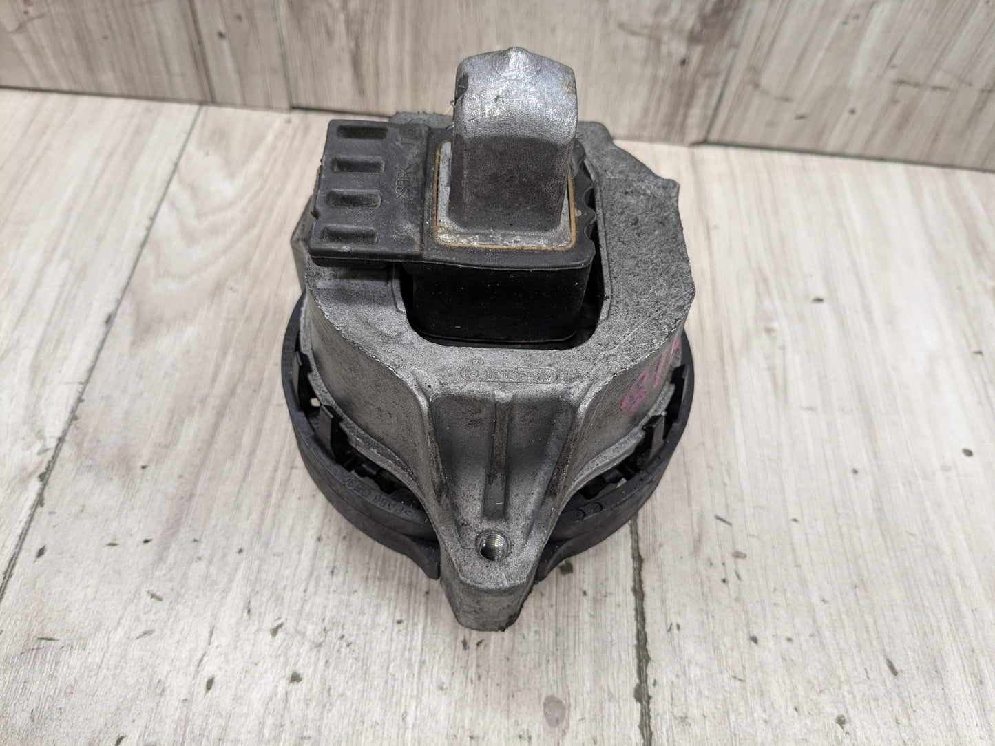 18-21 OEM BMW G01 Engine B46 Right Passenger Motor Mount
