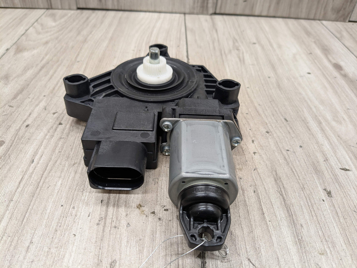 18-24 OEM BMW G01 G02 X3 X4 REAR Left Driver Door Window Regulator Motor