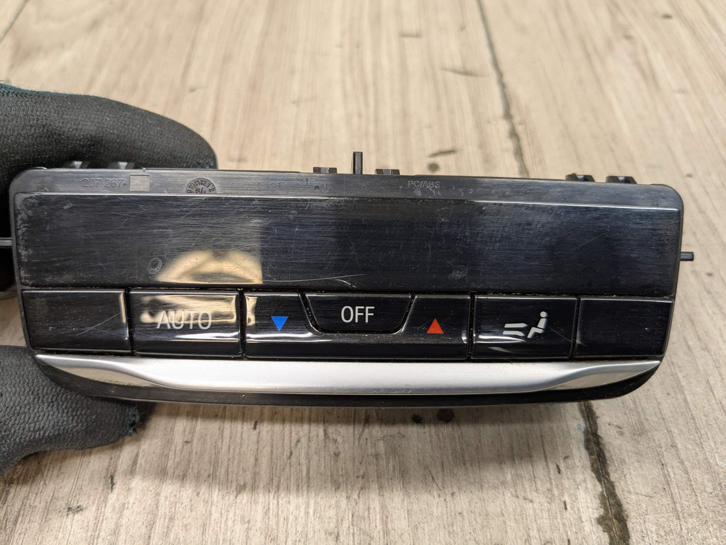 OEM BMW G01 G02 F97 F98 X3 X4 AC Rear Heater Climate Control Switch Panel