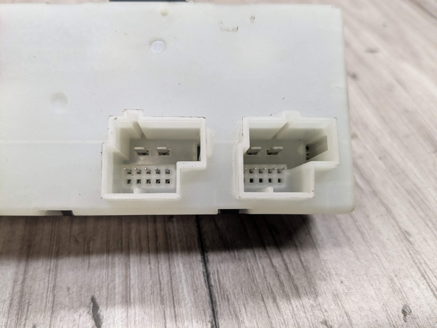 PRE-LCI OEM BMW F90 G01 G12* G20 G30 M5 M8 Trunk Tailgate Decklid Control Module