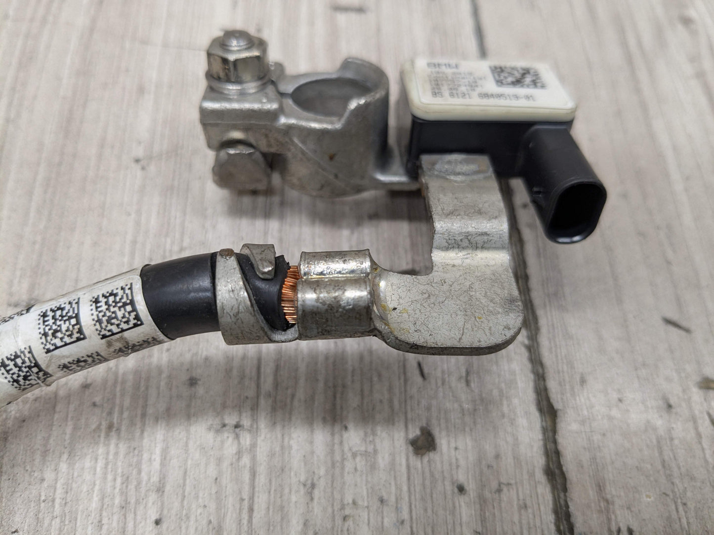 OEM BMW G01 G12 G30 530 540 M550 X3 Negative Battery Cable Terminal IBS Sensor