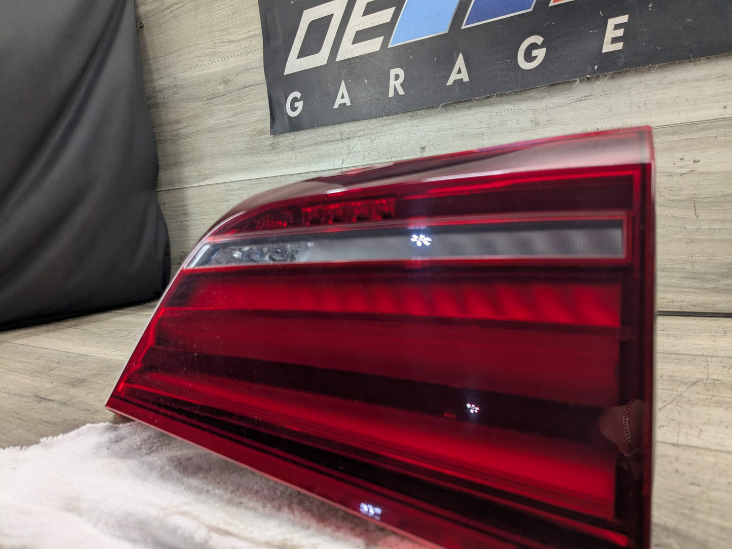 14-18 OEM BMW F15 F85 X5 X5M Rear Left Driver Side Trunk Inner Stop Tail Light