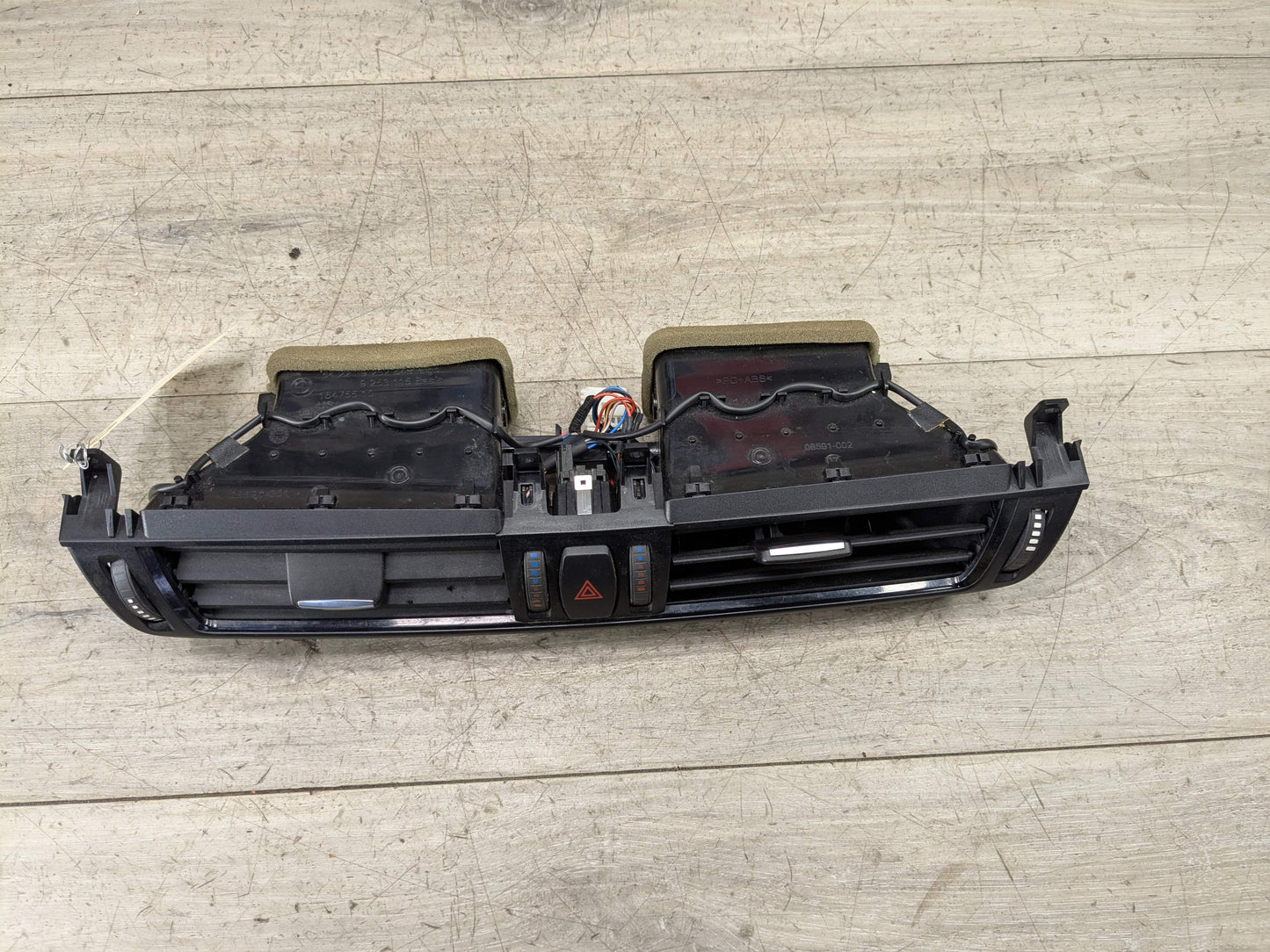 14-18 OEM BMW F15 F16 X5 X6 Dash Center Dashboard Hazard Button Fresh Air Grille