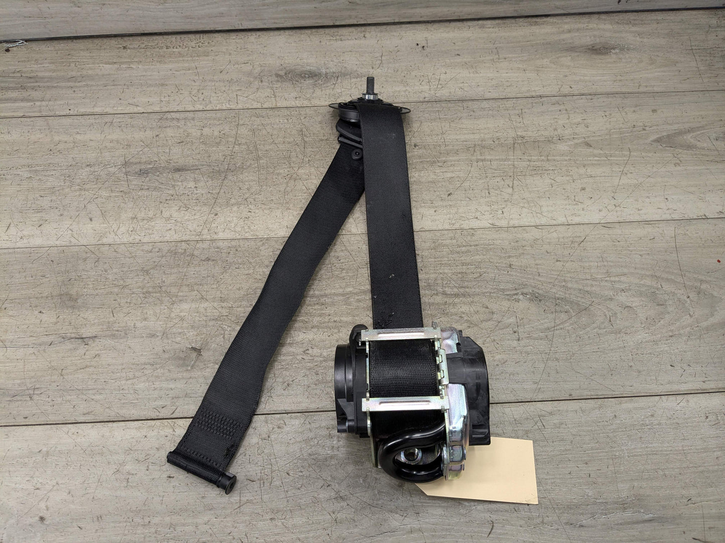 OEM BMW F15 F16 F85 F86 X5 X6 Front Right Passenger Seat Belt Retractor Black