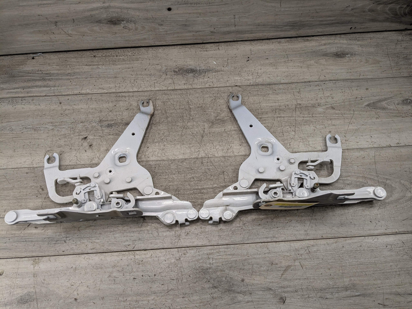 OEM BMW F15 F16 F85 X5 X6 Left Right Hood Hinge Support Bracket Brace SET