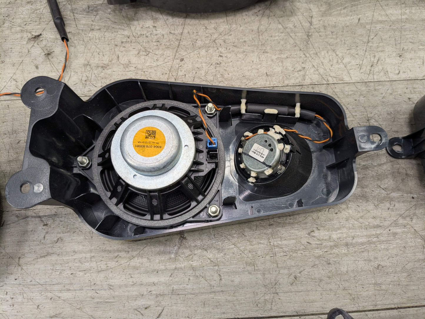 OEM BMW F25 X3 F15 X5 Left Right Sub Subwoofers Top HiFi Audio Speaker SET