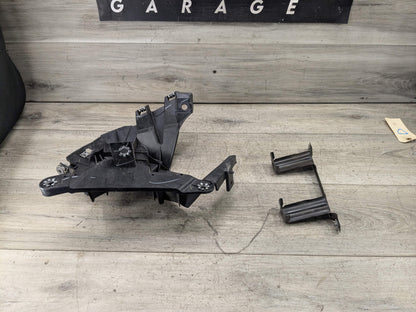 OEM BMW F15 F16 F85 F86 X5 X6 Front Left Driver Fender Mount Support Brackets
