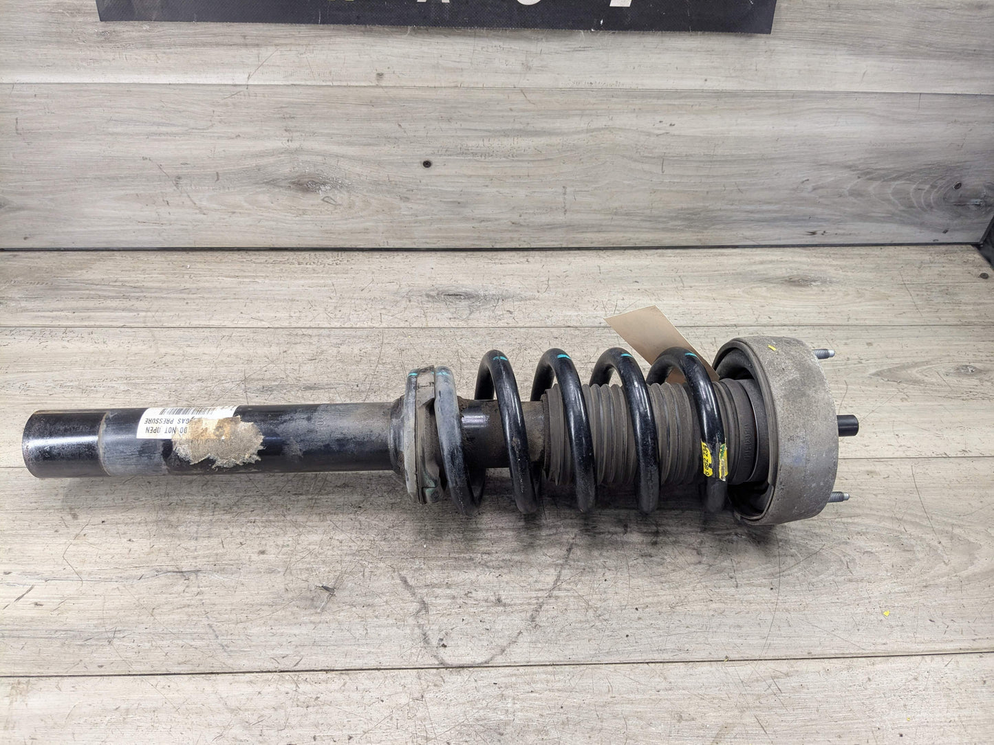 OEM BMW F15 F16 X5 X6 35iX 35dX FRONT Left Driver Strut Shock Absorber Spring