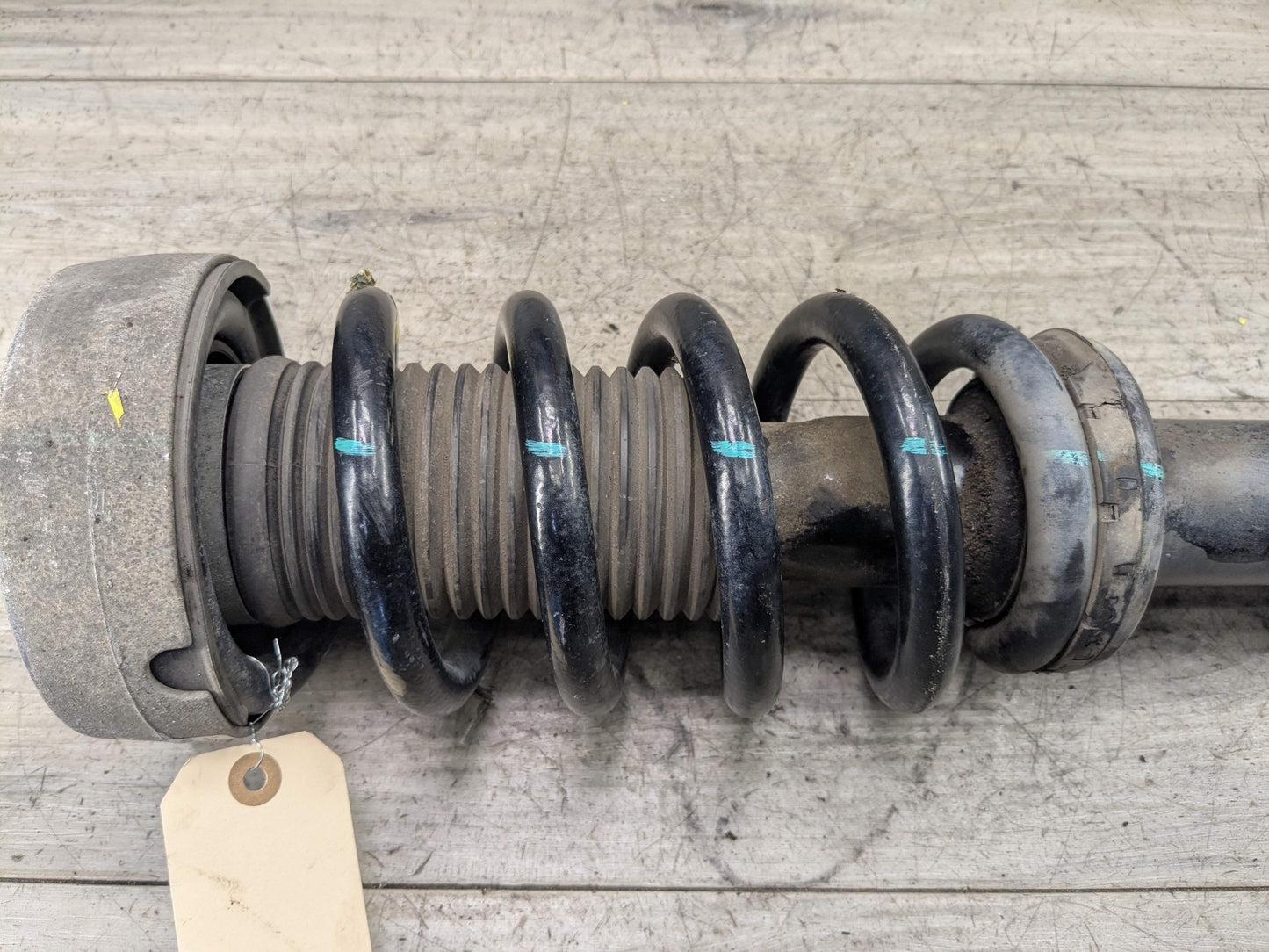 OEM BMW F15 F16 X5 X6 35iX 35dX FRONT Left Driver Strut Shock Absorber Spring