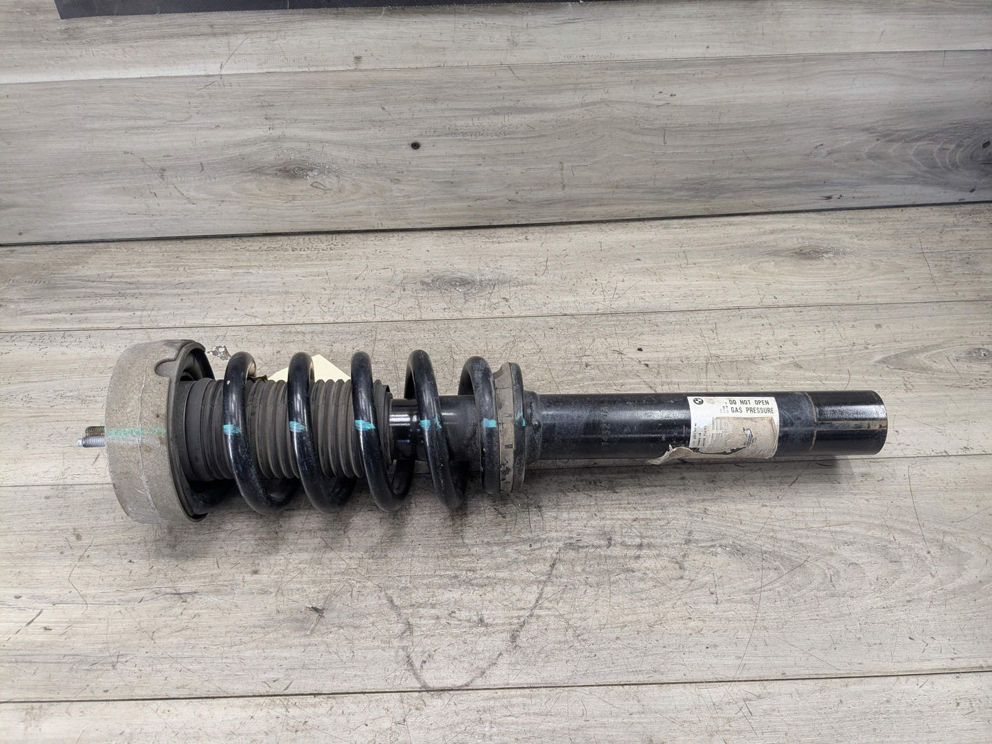 OEM BMW F15 F16 X5 X6 35iX 35dX FRONT Left Driver Strut Shock Absorber Spring