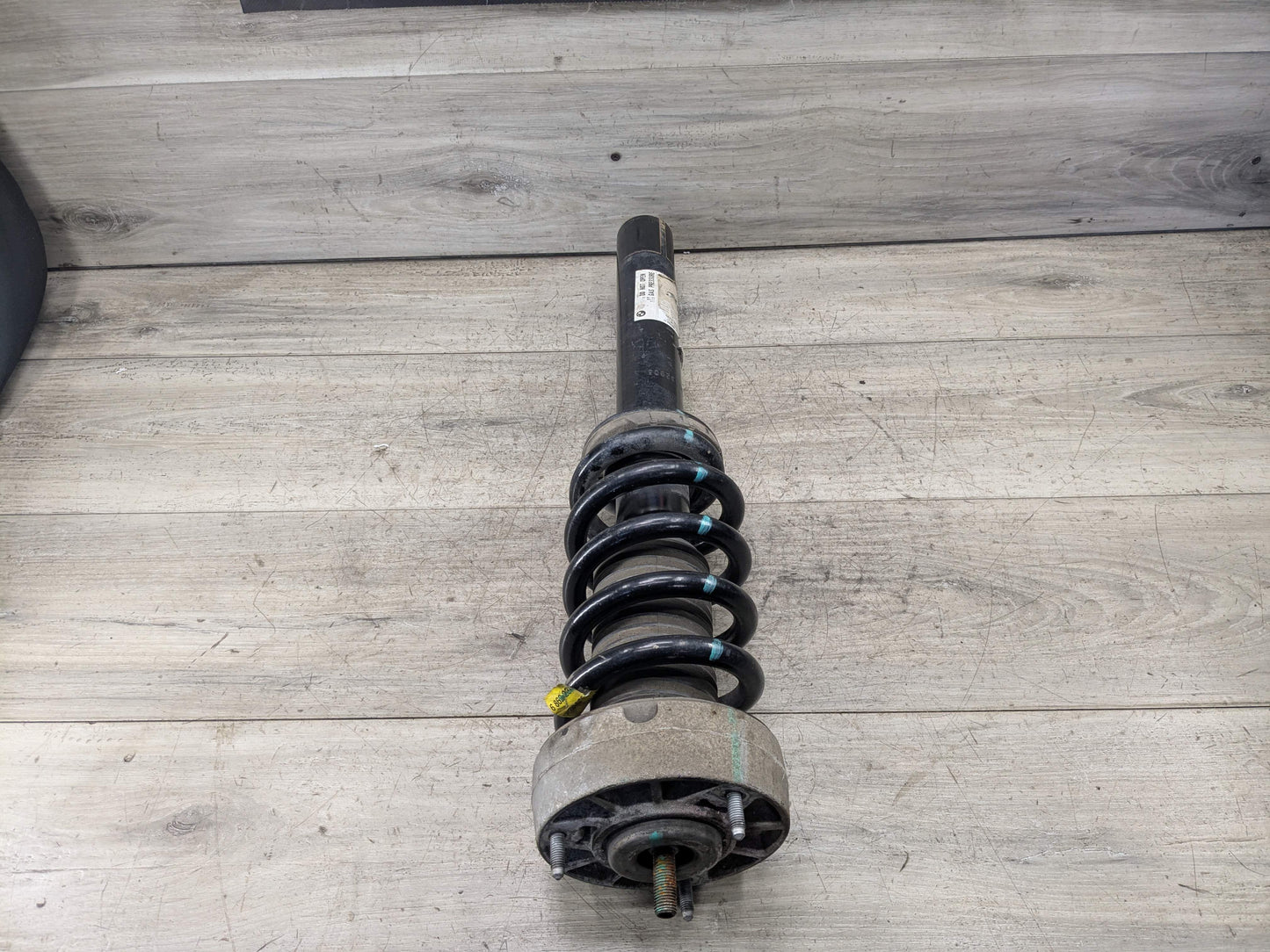 OEM BMW F15 F16 X5 X6 35iX 35dX FRONT Left Driver Strut Shock Absorber Spring