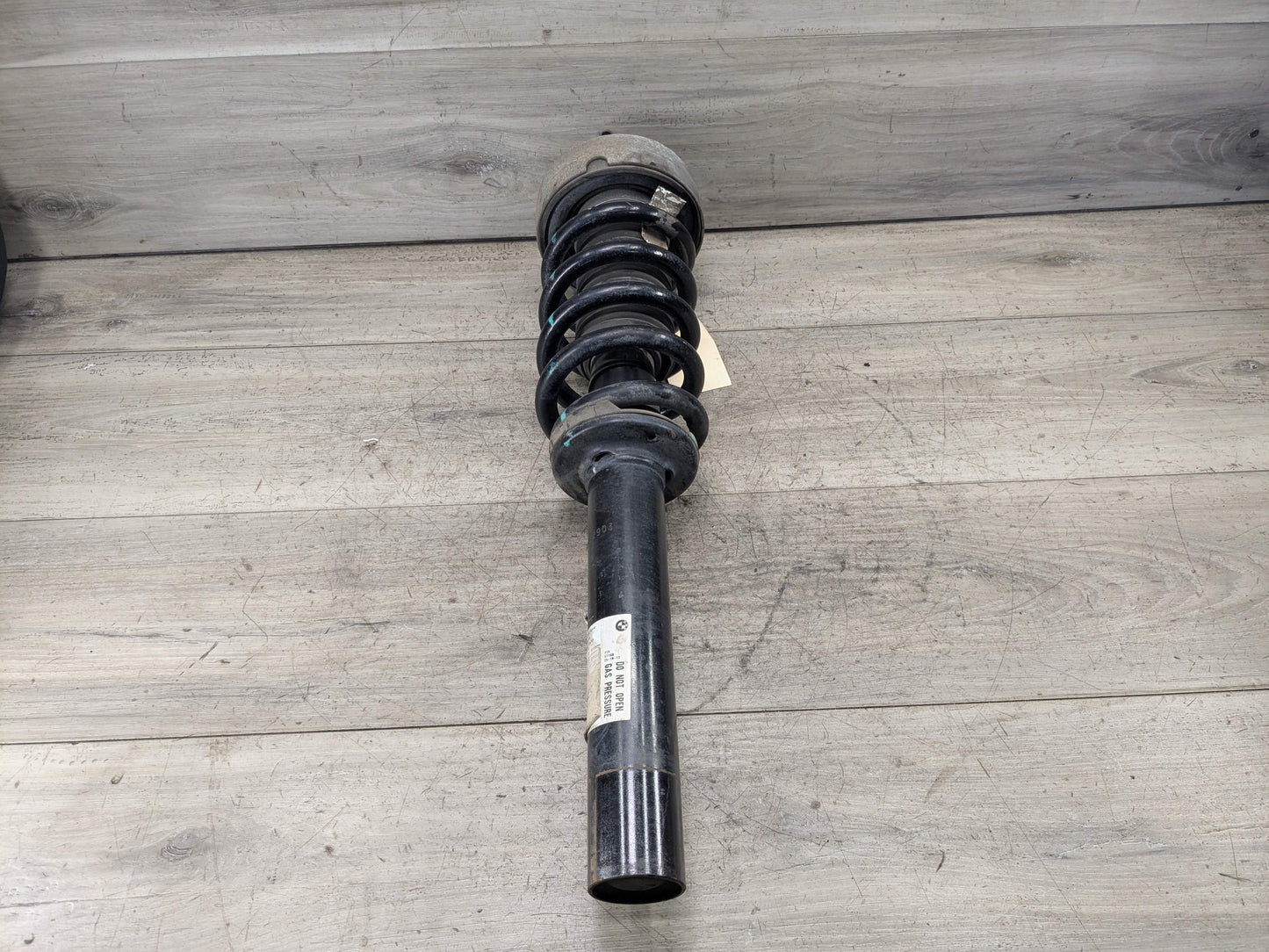 OEM BMW F15 F16 X5 X6 35iX 35dX FRONT Left Driver Strut Shock Absorber Spring