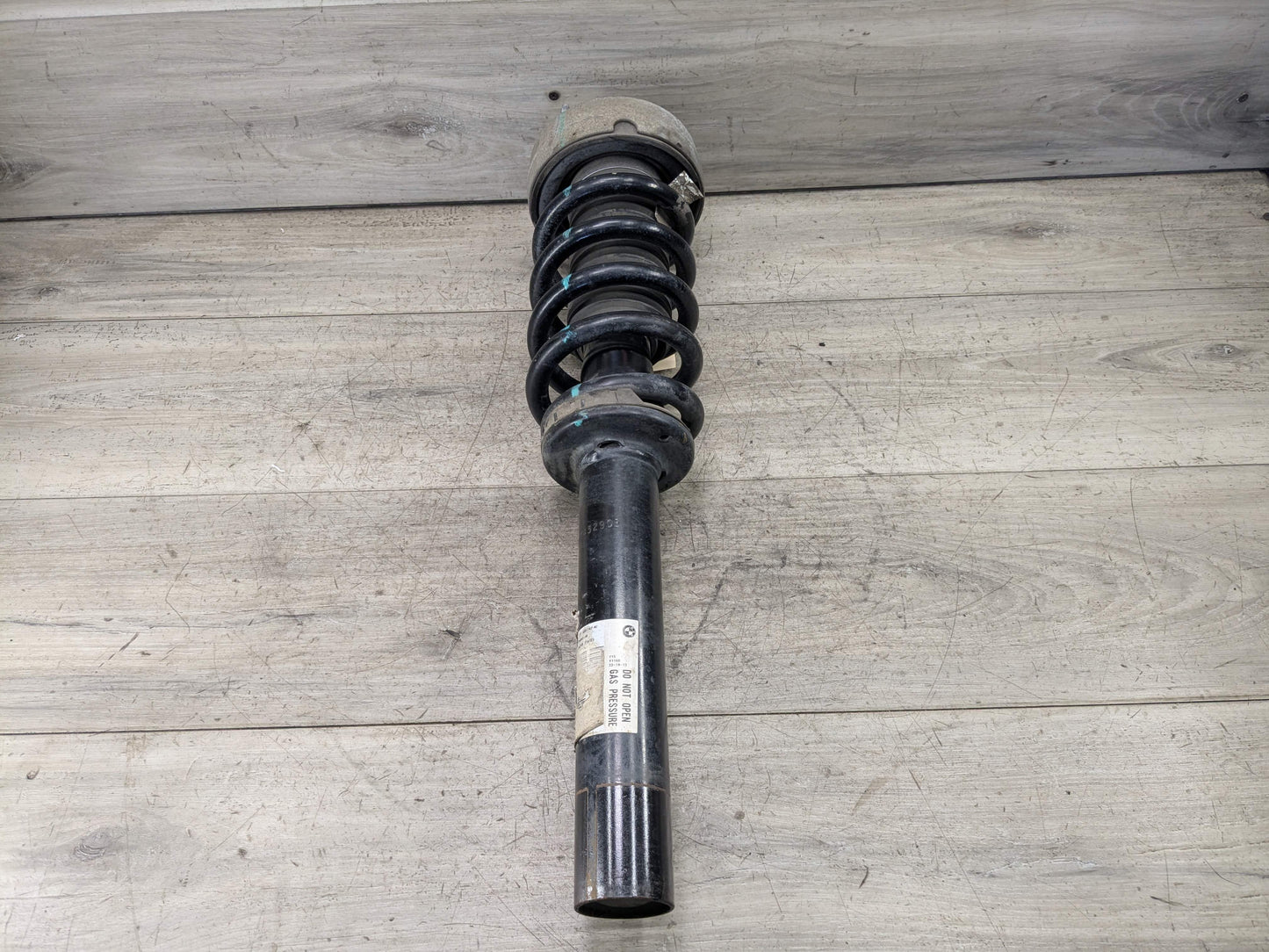 OEM BMW F15 F16 X5 X6 35iX 35dX FRONT Left Driver Strut Shock Absorber Spring