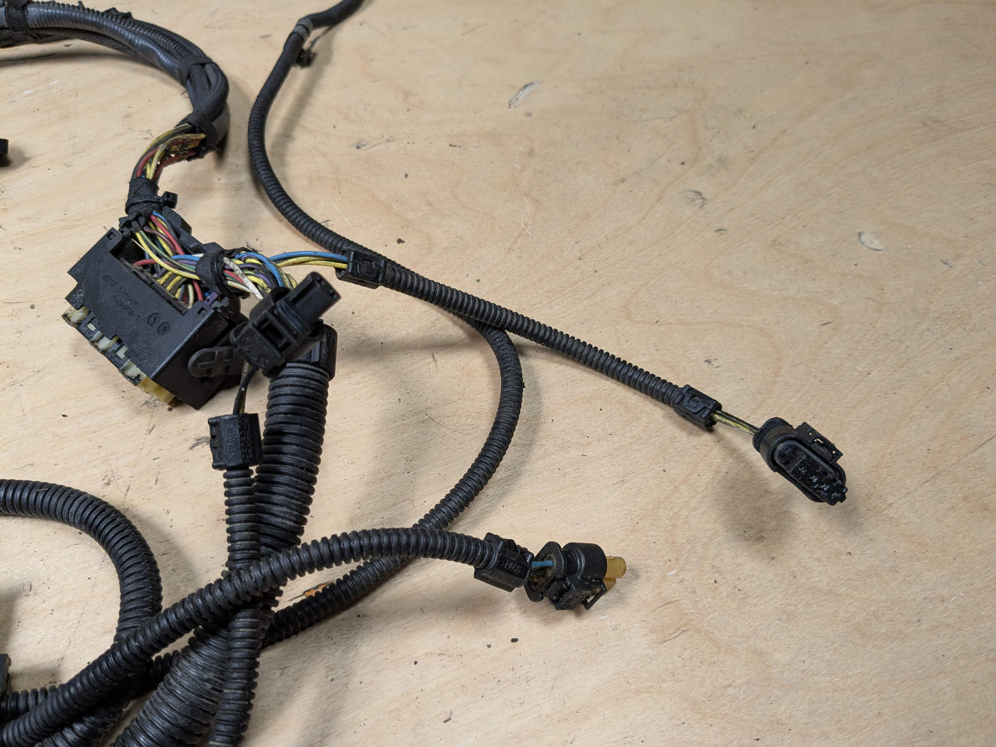 OEM BMW 12-15 F10 M5 528 535 550 Engine Sensoric Module Wiring Harness