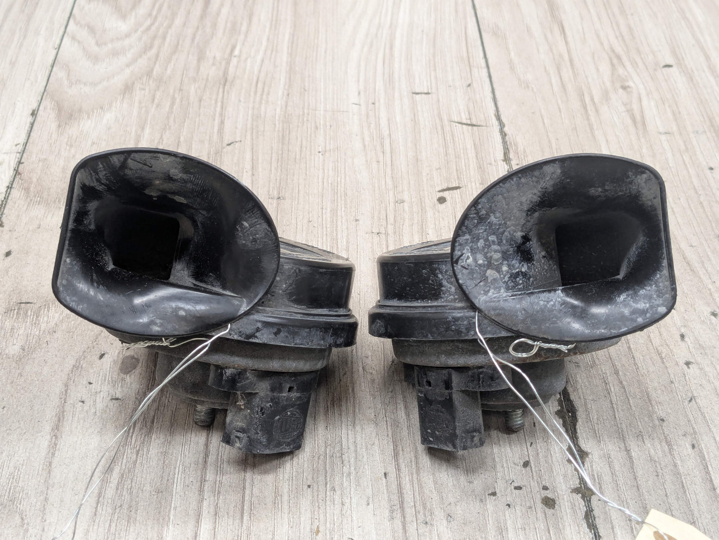 96-02 OEM BMW E36 Z3 Horn High Low Tone Pitch Signal PAIR