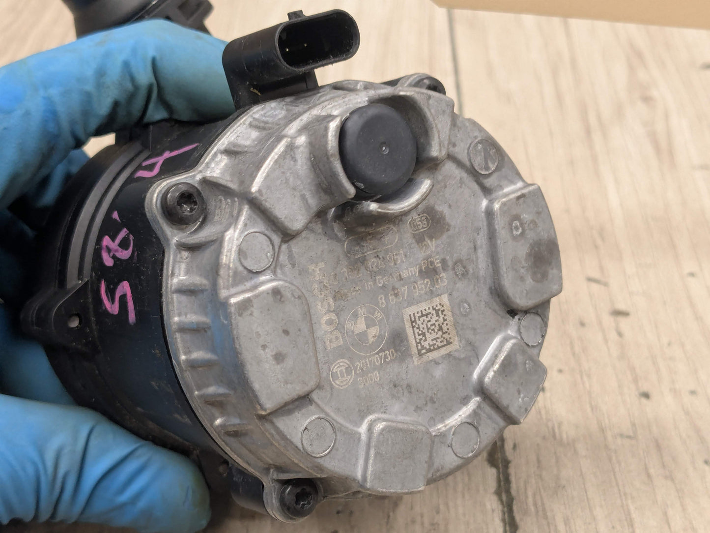 16-24 OEM BMW F90 G11 G12 G30 M5 Engine Electric Auxiliary Water Coolant Pump