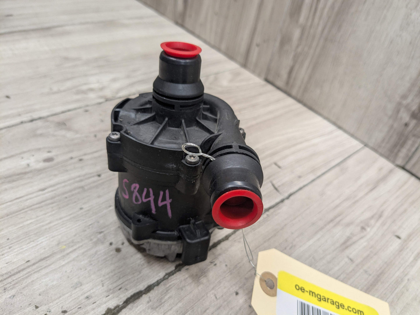 16-24 OEM BMW F90 G11 G12 G30 M5 Engine Electric Auxiliary Water Coolant Pump