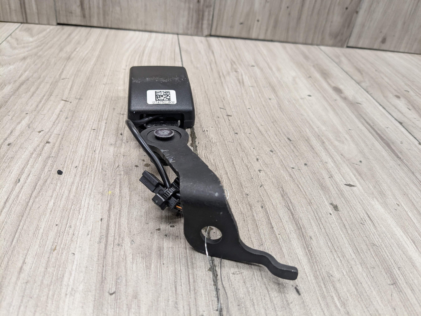 OEM BMW F90 M5 G30 530 540 M550 Rear Right Passenger Seatbelt Seat Belt Buckle