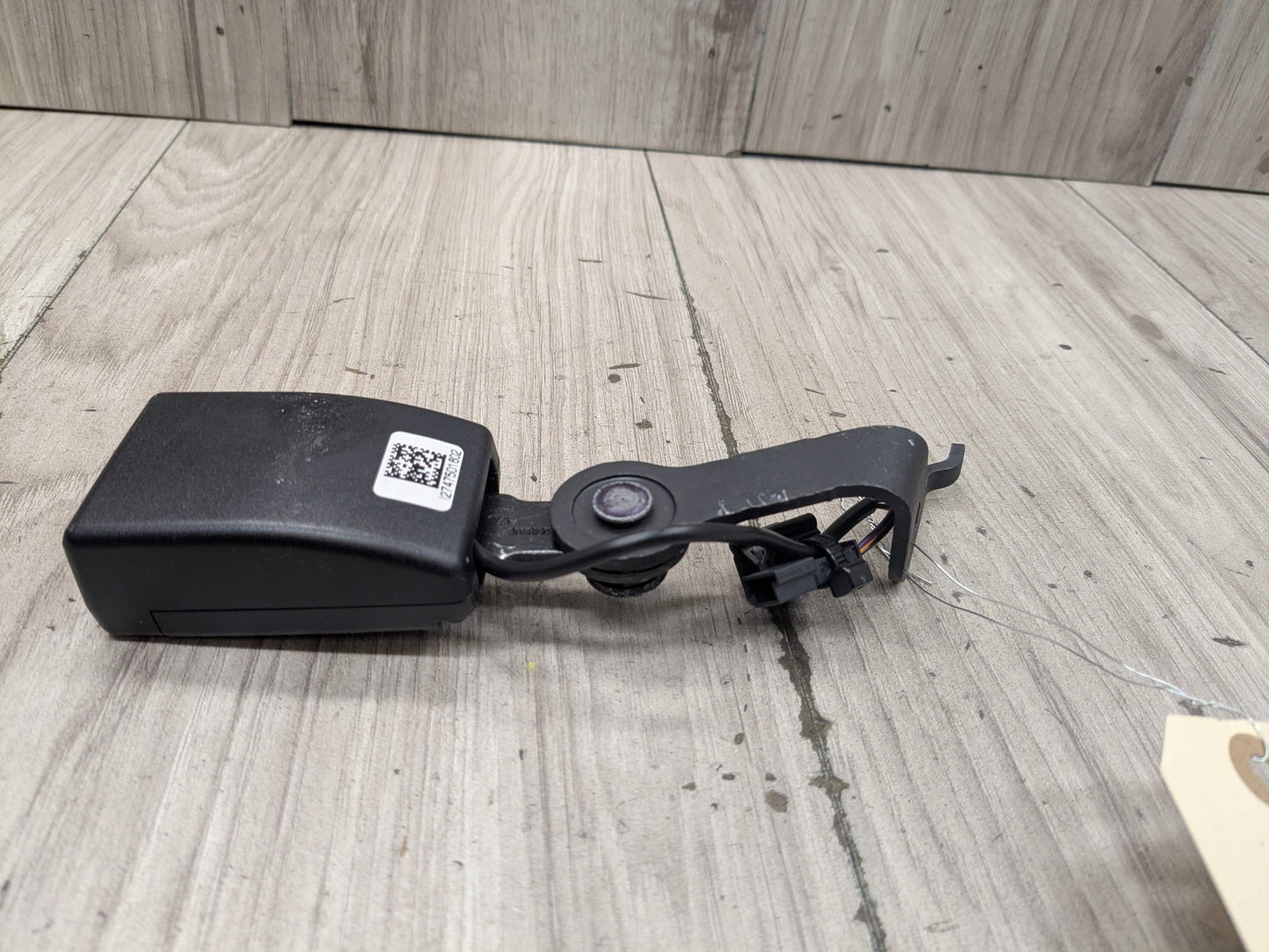 OEM BMW F90 M5 G30 530 540 M550 Rear Right Passenger Seatbelt Seat Belt Buckle