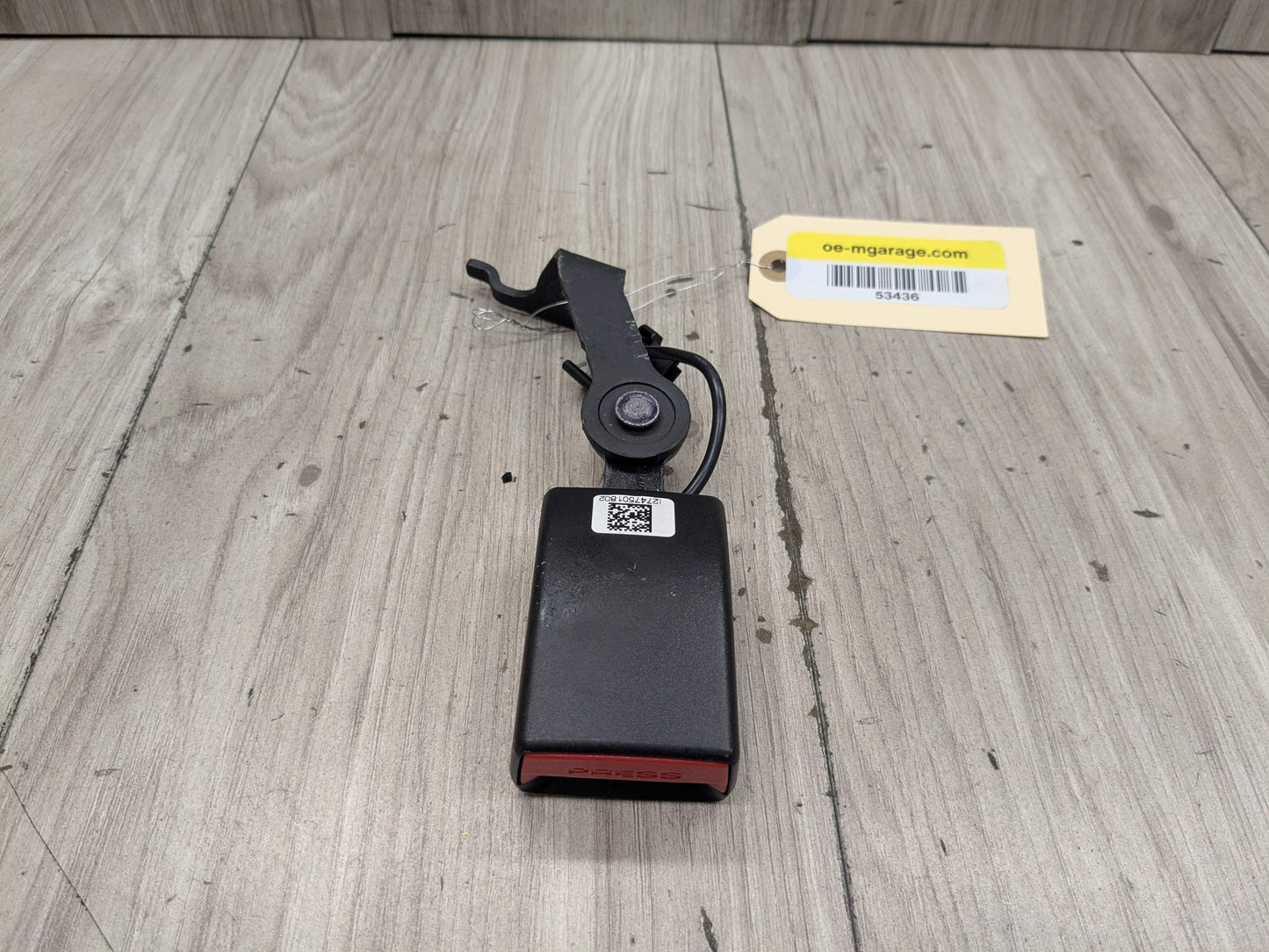 OEM BMW F90 M5 G30 530 540 M550 Rear Right Passenger Seatbelt Seat Belt Buckle