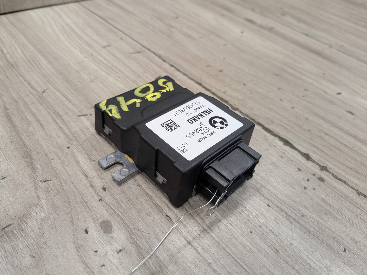 17-21 OEM BMW G30 G32 G12 G01 G82 F90 M5 Fuel Pump Control Module Unit HELBAKO