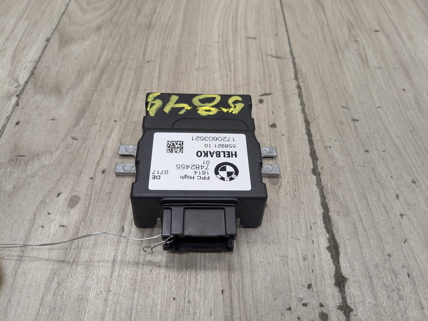 17-21 OEM BMW G30 G32 G12 G01 G82 F90 M5 Fuel Pump Control Module Unit HELBAKO